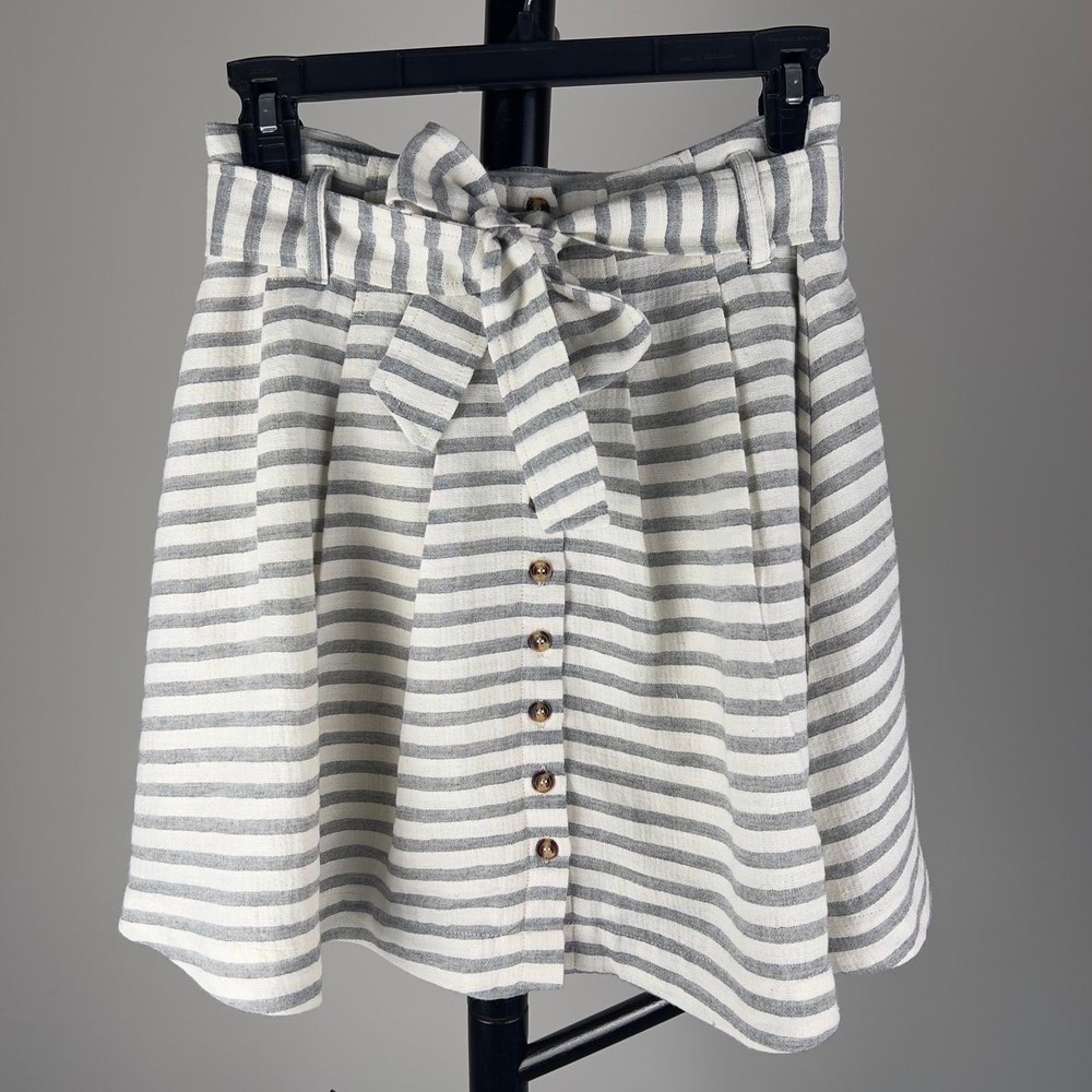 Blue‎ Rain Gray Striped Paperbag Waist Button Front Skirt